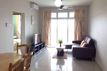 Eastbay Luxury Apartment