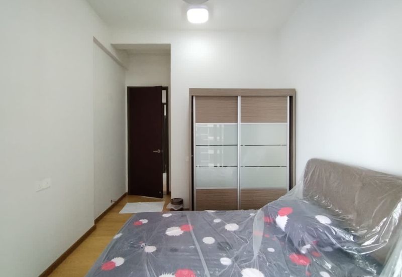 Baypoint @ Country Garden Danga Bay