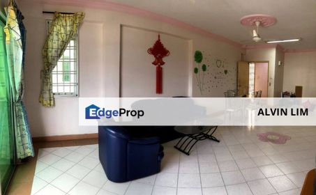 Bayu Puteri/ Near Ciq/ 3bed 2bath/ Good Condition/ Cheapest, Johor, Johor Bahru