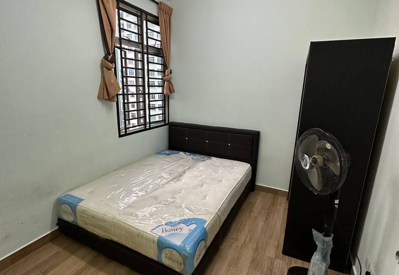 Eastbay Luxury Apartment