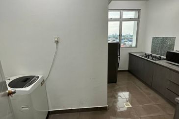 Eastbay Luxury Apartment