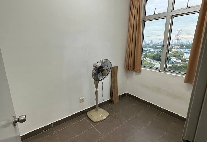 Eastbay Luxury Apartment