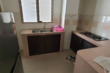 Sri Impian Apartment, Larkin Perdana