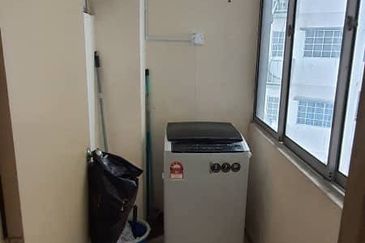 Sri Impian Apartment, Larkin Perdana