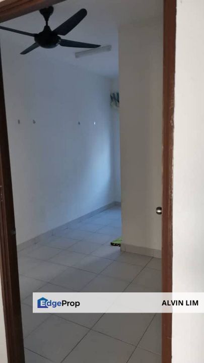 Scientex Jaya/ Unblock View/ Senai/ 4bed 3bath/ Good Condition/ Cheap, Johor, Senai