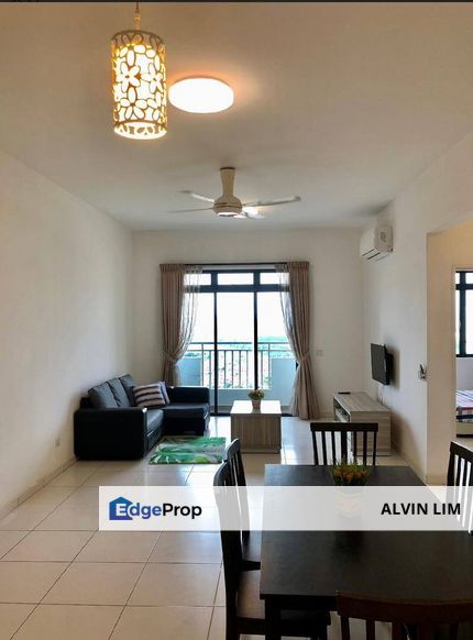 Sky View /Public Bus/ 3bed 2bath/ 2 Carpark/ Good Condition/ Cheapest, Johor, Bukit Indah