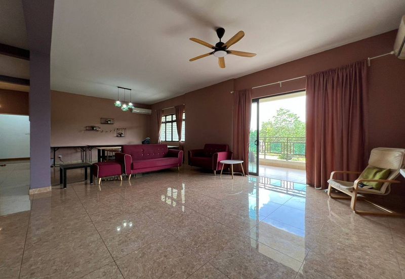 Taman Laguna Heights