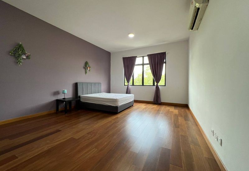 Taman Laguna Heights