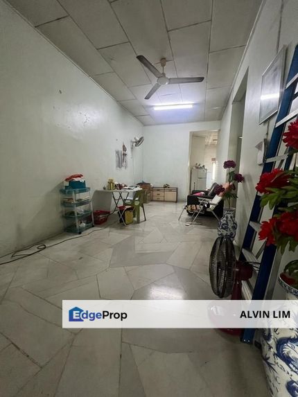 Jalan Emas Taman Sri Skudai/ 3bed 2bath/ Unblock View/ Cheapest, Johor, Skudai