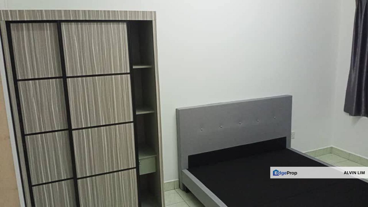 Bistari Impian/ Near Ciq/ 3bed 2bath/ Good Condition/ Cheapest, Johor, Johor Bahru