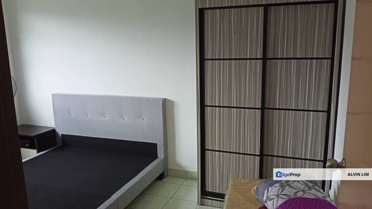 Bistari Impian/ Near Ciq/ 3bed 2bath/ Good Condition/ Cheapest, Johor, Johor Bahru