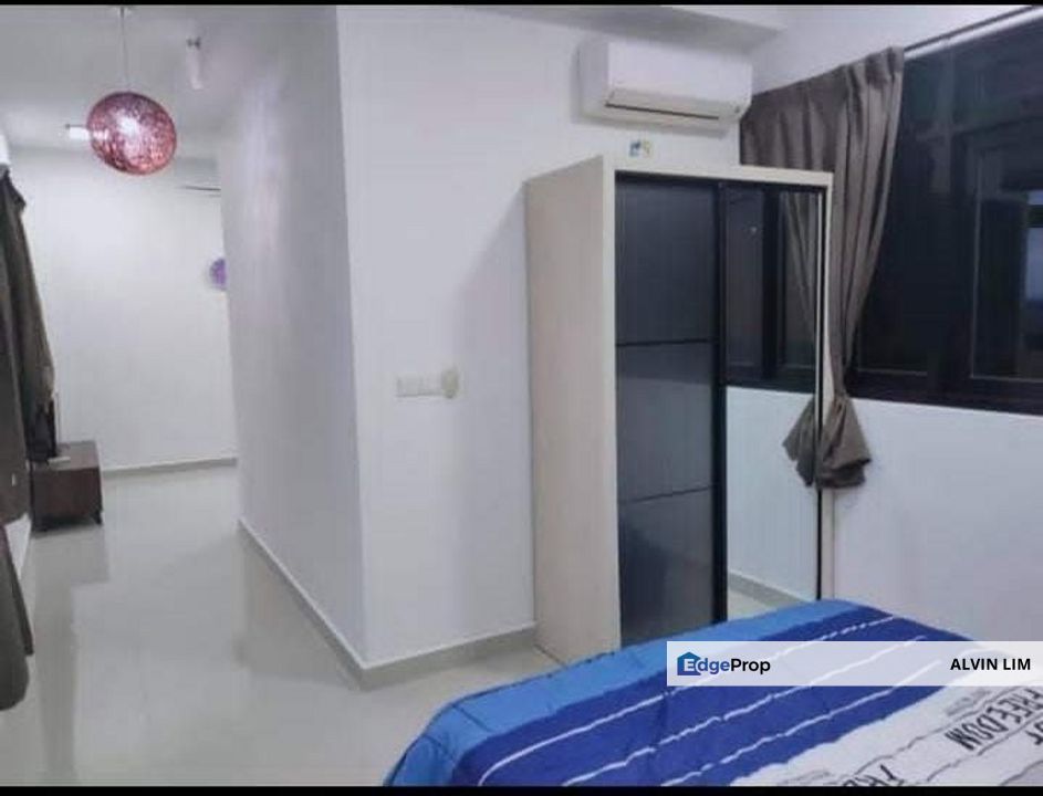 Cube 8 Teens/ 2bed 2bath/ Good Condition/ Cheapest/ Hot Area, Johor, Johor Bahru