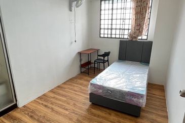 Sri Impian Apartment, Larkin Perdana