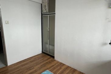 Sri Impian Apartment, Larkin Perdana
