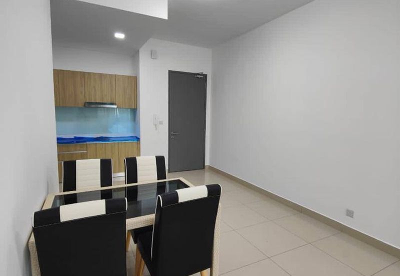 Meridin Bayvue Apartment