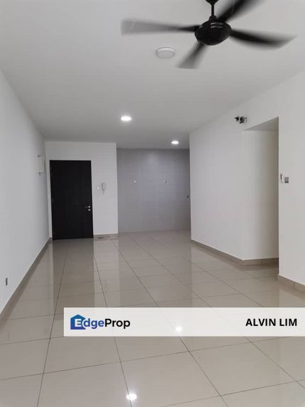 Twin Danga/ Near Ciq/ 3bed 2bath / Good Condition/ Cheapest, Johor, Johor Bahru