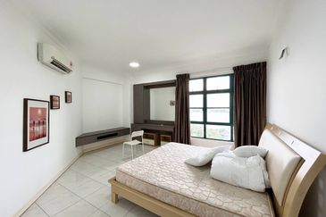 The Straits View, Bandar Baru Permas Jaya