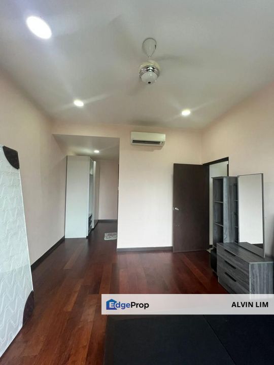 Molek Regency/ Near Ciq/ 3bed 2bath/ Good Condition/ Cheapest/Hot Area, Johor, Johor Bahru