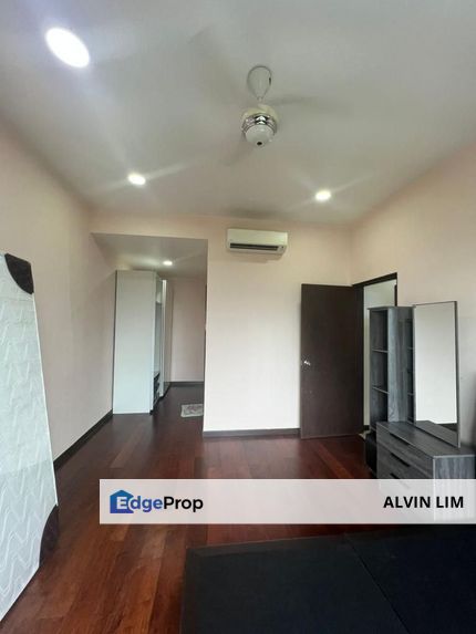 Molek Regency/ Near Ciq/ 3bed 2bath/ Good Condition/ Cheapest/Hot Area, Johor, Johor Bahru