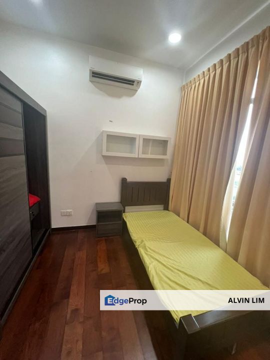 Molek Regency/ Near Ciq/ 3bed 2bath/ Good Condition/ Cheapest/Hot Area, Johor, Johor Bahru