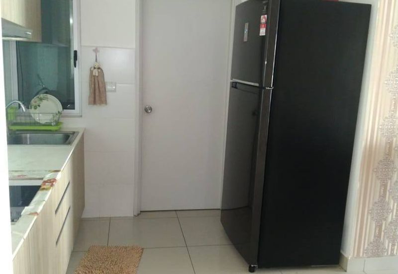 Meridin Bayvue Apartment