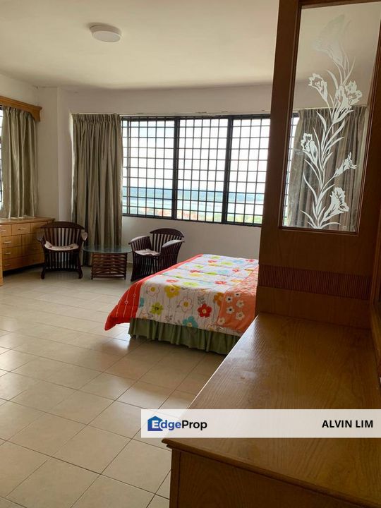 Aloha Tower/ Hsa/ Ciq/ Bus Stop/ Sea View/ 4bed 3bath/ Cheapest, Johor, Johor Bahru