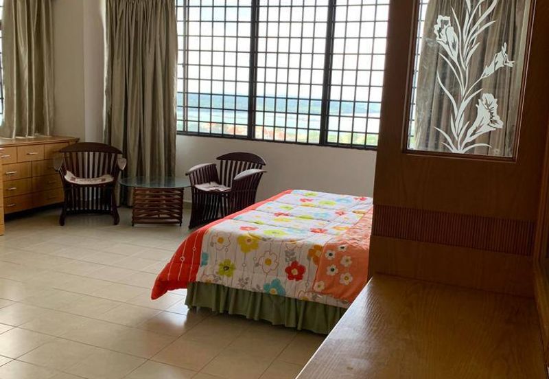 Aloha Tower Condominium