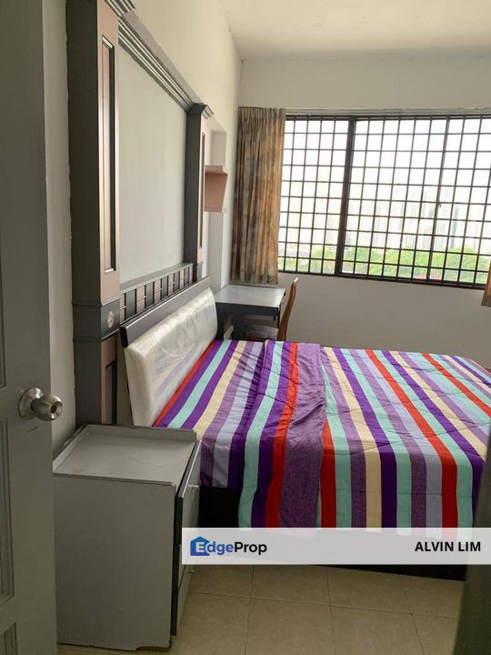 Aloha Tower/ Hsa/ Ciq/ Bus Stop/ Sea View/ 4bed 3bath/ Cheapest, Johor, Johor Bahru