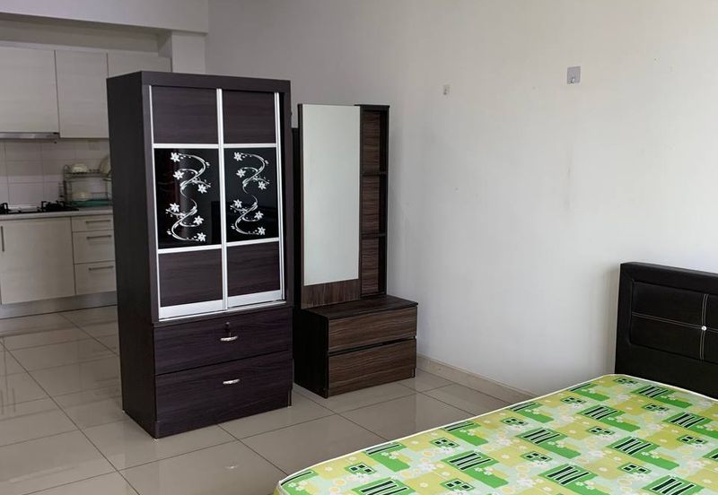 Dedaun Hijau (Greenfield Regency)