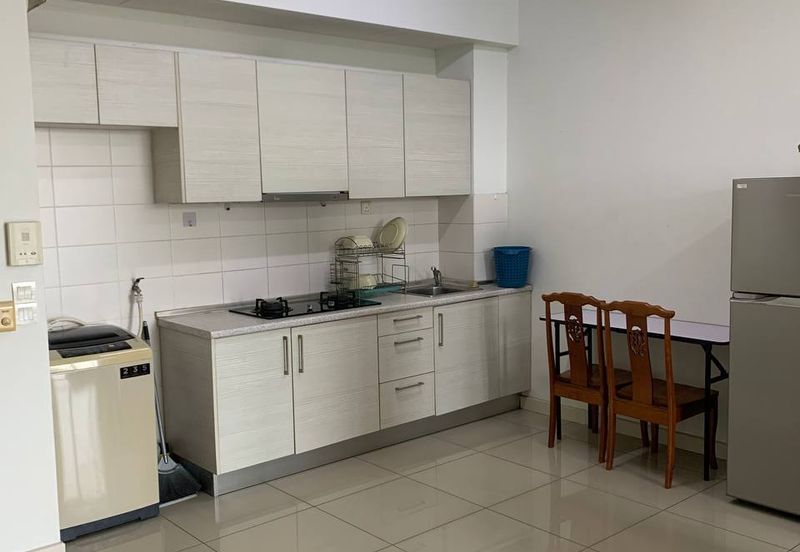 Dedaun Hijau (Greenfield Regency)