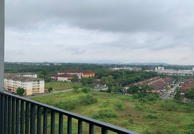 Dedaun Hijau (Greenfield Regency)