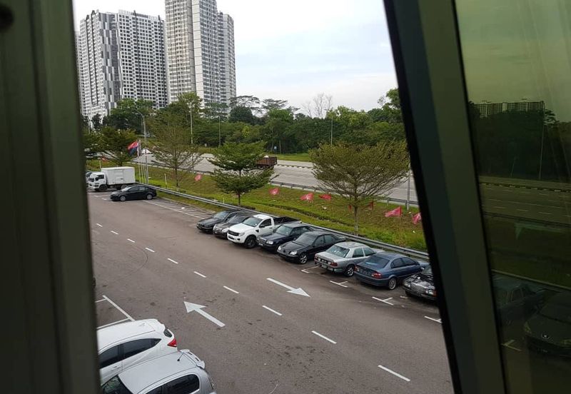 Kempas Utama 2 Storey/ Shop Lot/ Ground Floor/ 25x80/ Cheapest