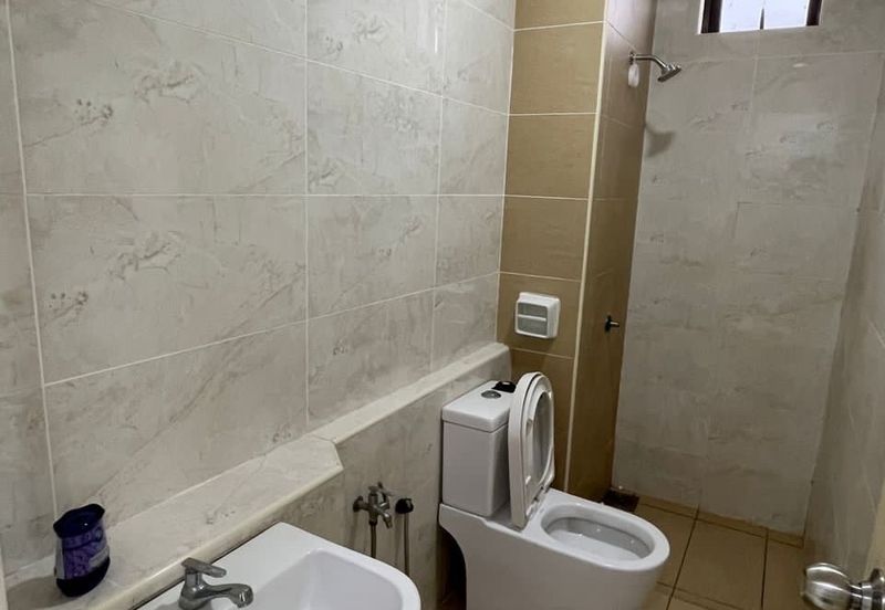 D'Summit Residences @ Kempas Utama