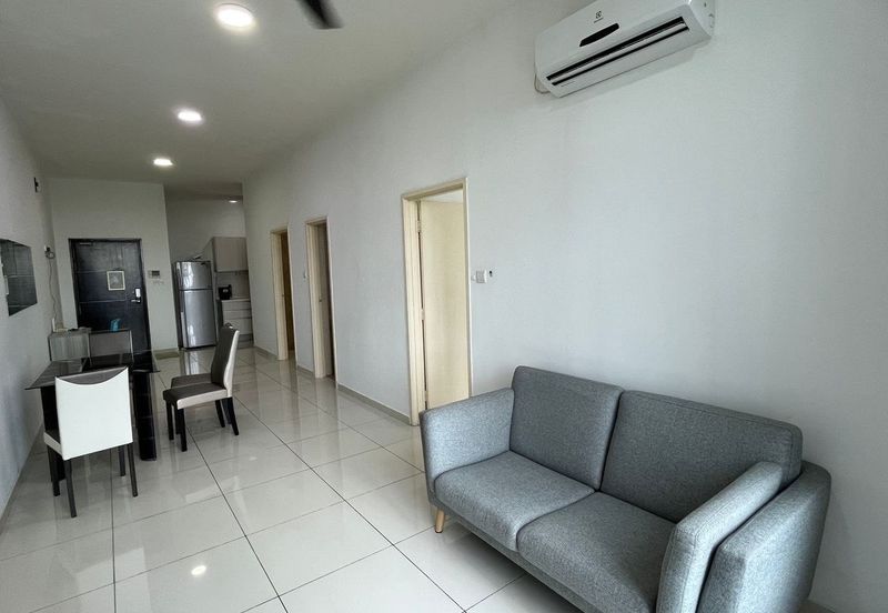 D'Summit Residences @ Kempas Utama