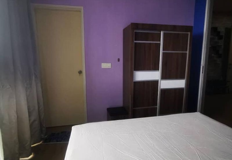 Dedaun Hijau (Greenfield Regency)