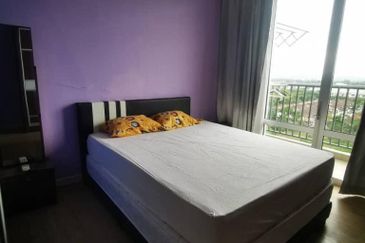 Dedaun Hijau (Greenfield Regency)