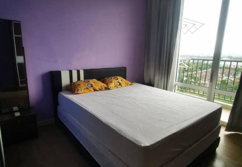 Dedaun Hijau (Greenfield Regency)