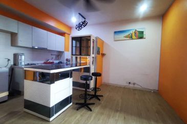 Dedaun Hijau (Greenfield Regency)