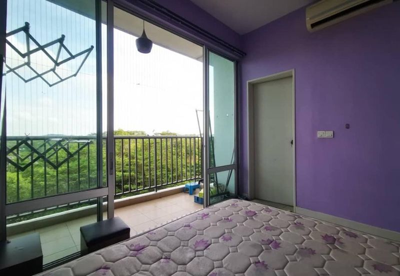 Dedaun Hijau (Greenfield Regency)