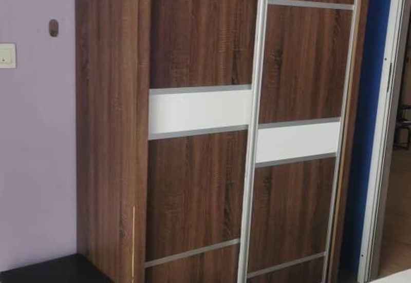 Dedaun Hijau (Greenfield Regency)