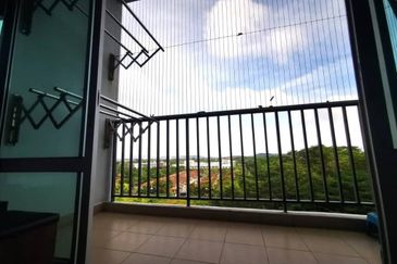 Dedaun Hijau (Greenfield Regency)