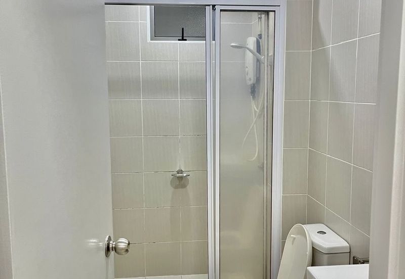 Meridin Bayvue Apartment