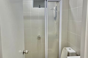 Meridin Bayvue Apartment