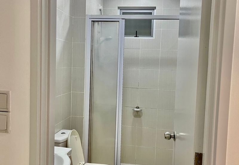 Meridin Bayvue Apartment