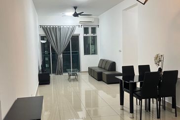 Meridin Bayvue Apartment
