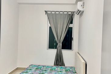 Meridin Bayvue Apartment