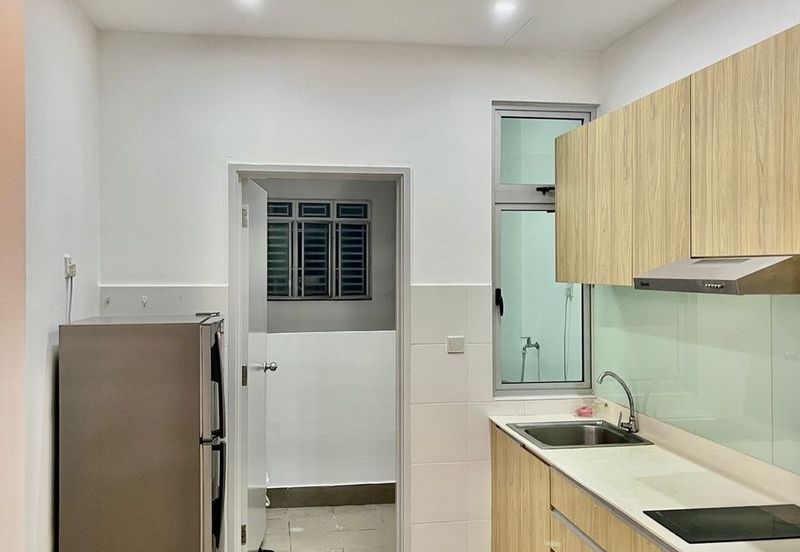 Meridin Bayvue Apartment