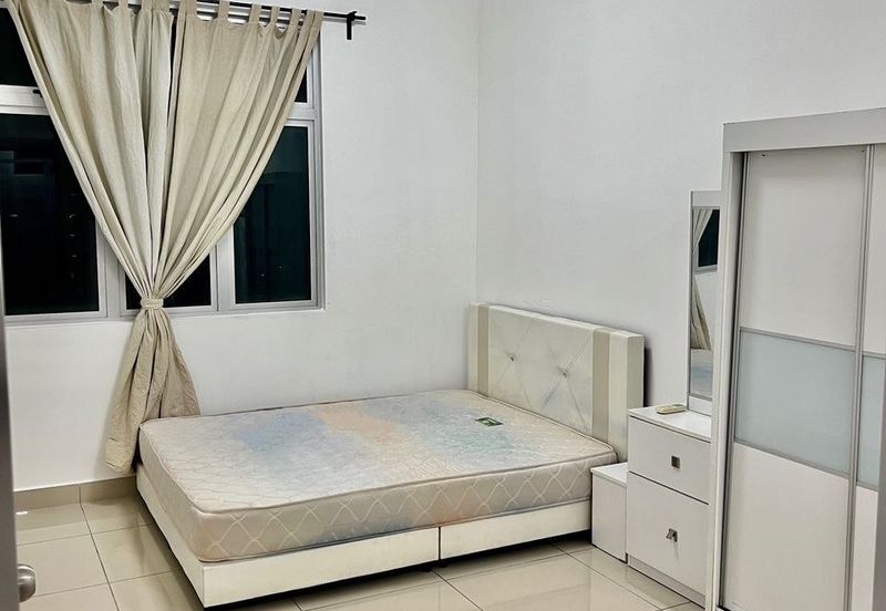 Meridin Bayvue Apartment