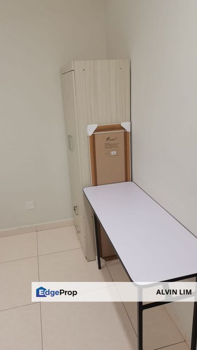 The Garden/ Near Utm/ Mutiara Mas/ Room For Rent/ Cheapest, Johor, Skudai