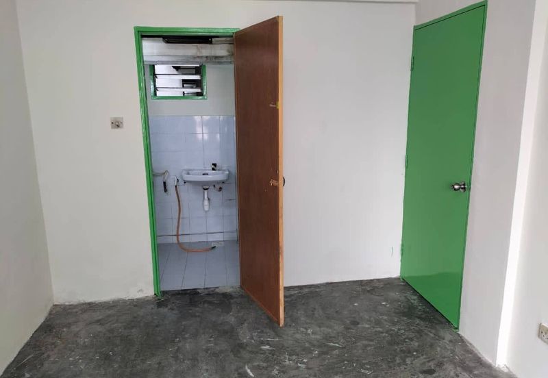 Sri Lanang Flat (Rumah Pangsa Sri Lanang)